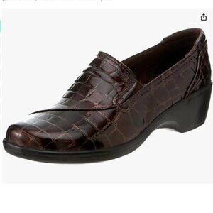 CLARKS WOMEN'S MAY POPPY CROC PRINT LOAFER